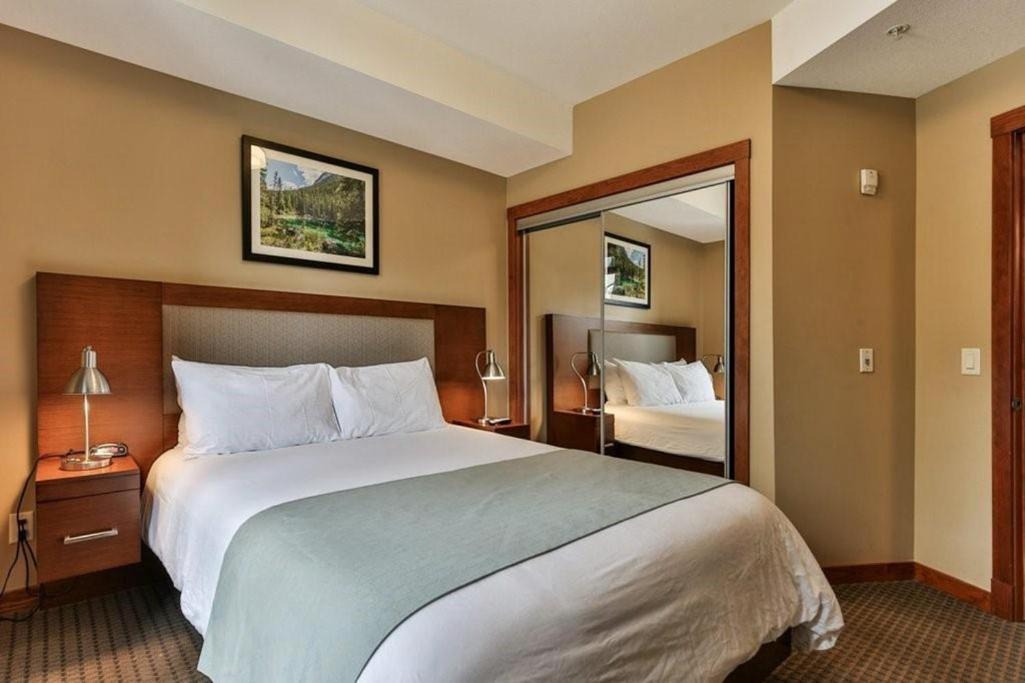 B&B Falcon Crest Lodge 1Br 1Pullout Canmore Exterior foto