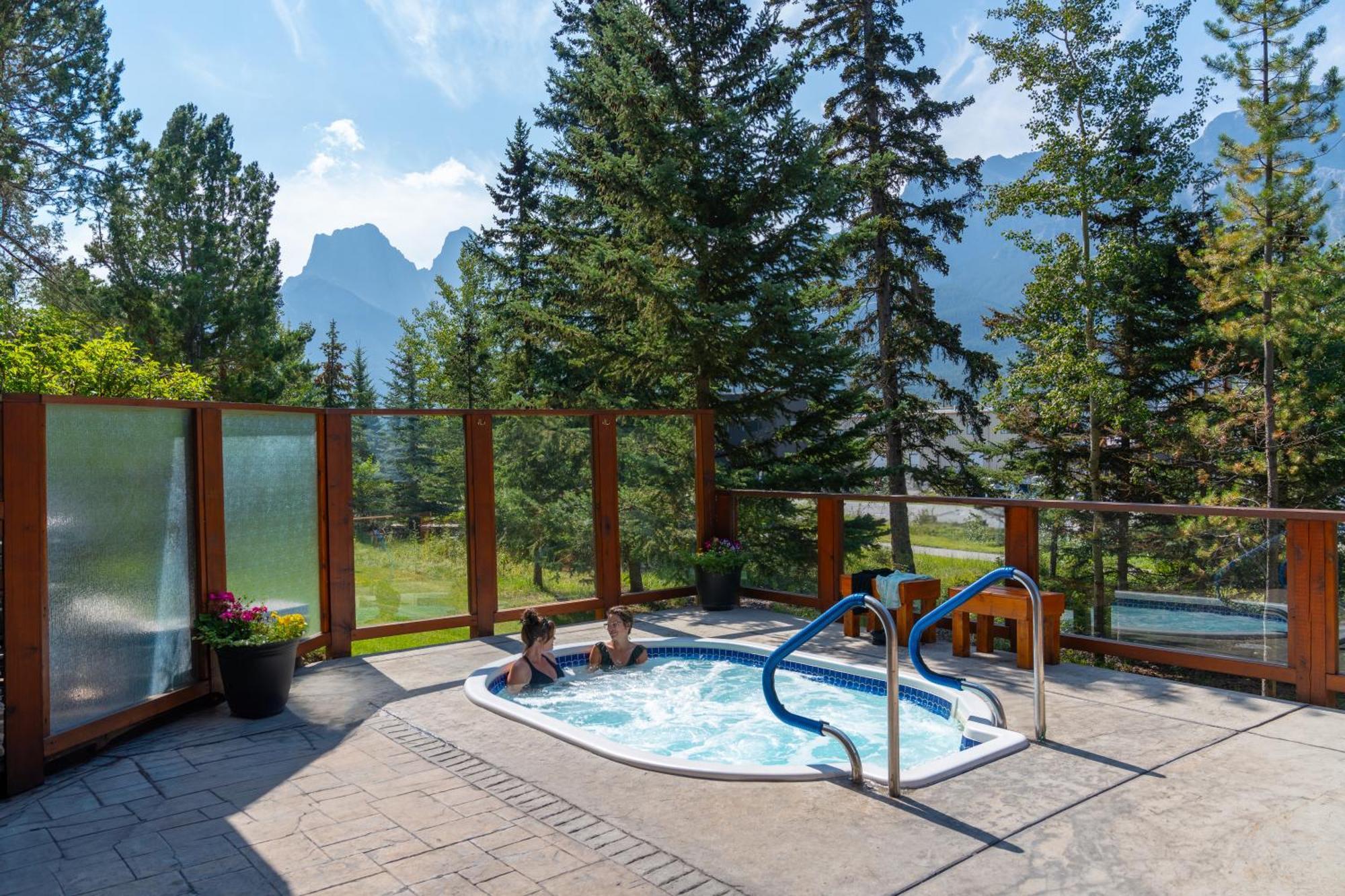 B&B Falcon Crest Lodge 1Br 1Pullout Canmore Exterior foto